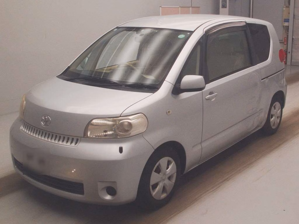 TOYOTA PORTE