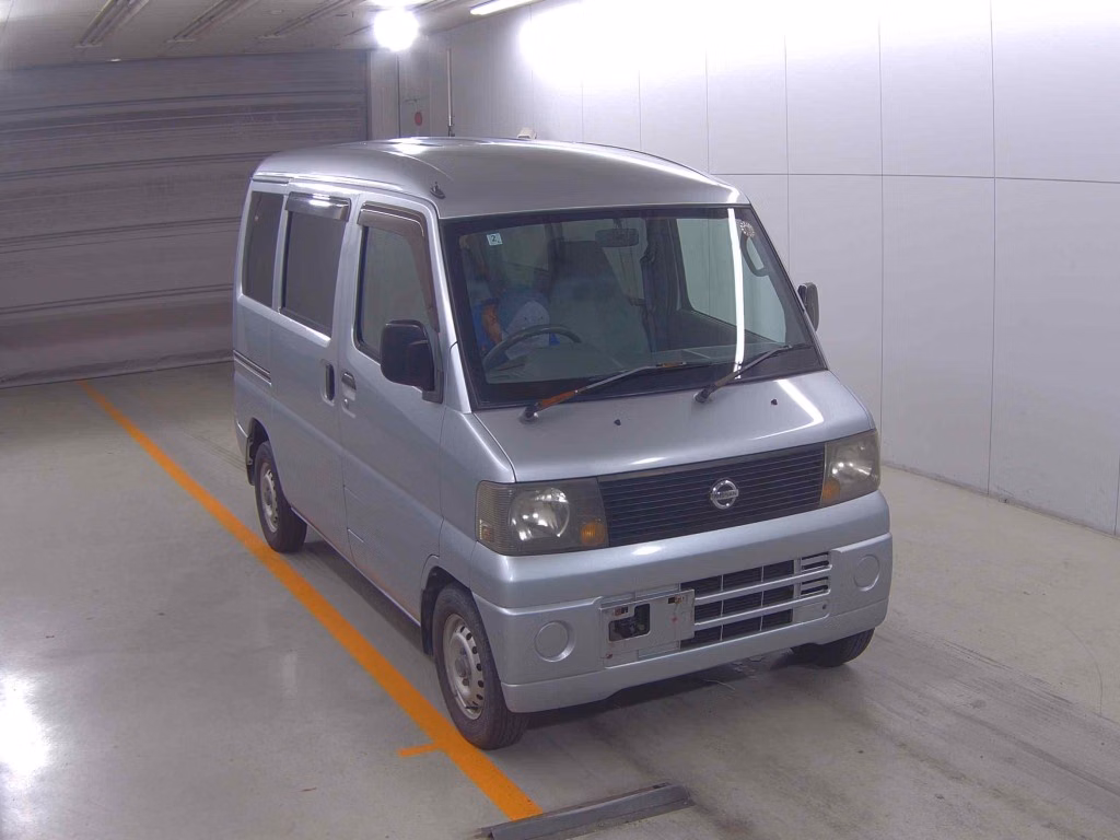 NISSAN CLIPPER