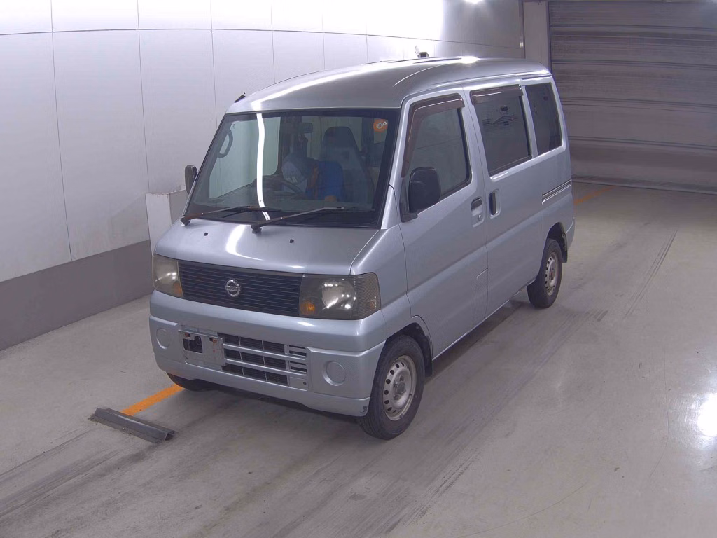 NISSAN CLIPPER