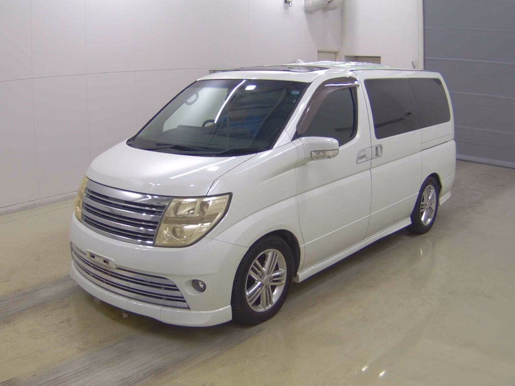 NISSAN ELGRAND