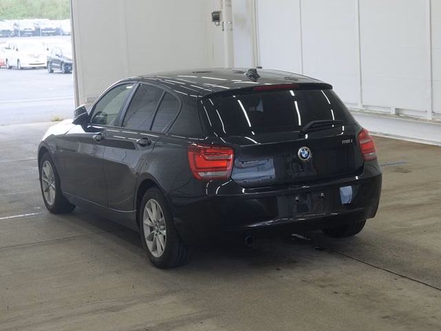 BMW 1-SERIES
