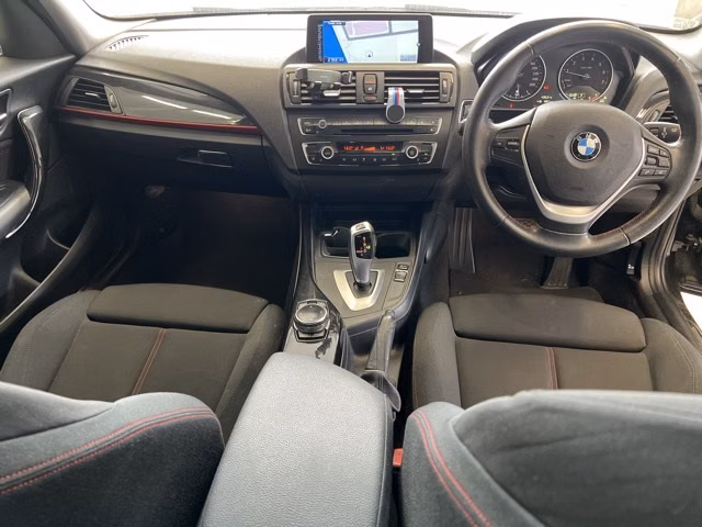 BMW 1-SERIES