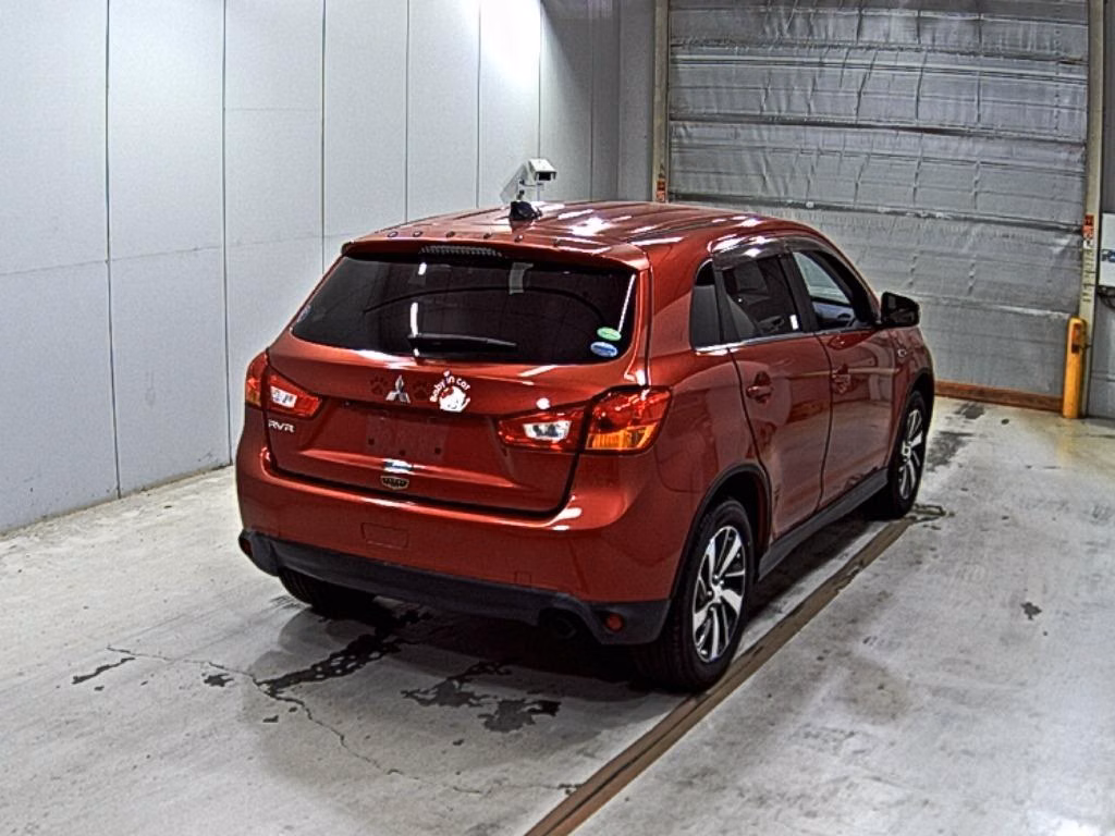 MITSUBISHI RVR