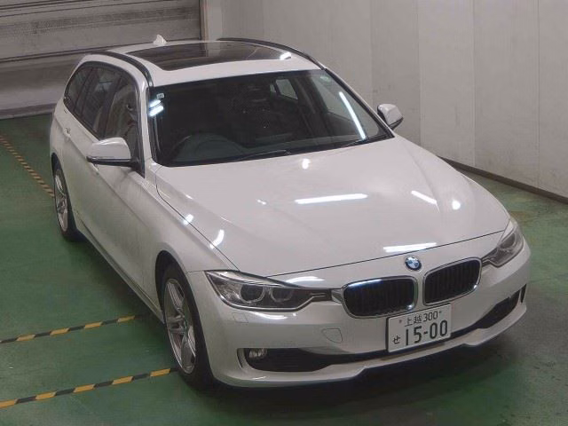 BMW 3-SERIES