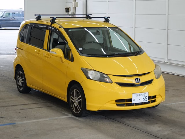 HONDA FREED