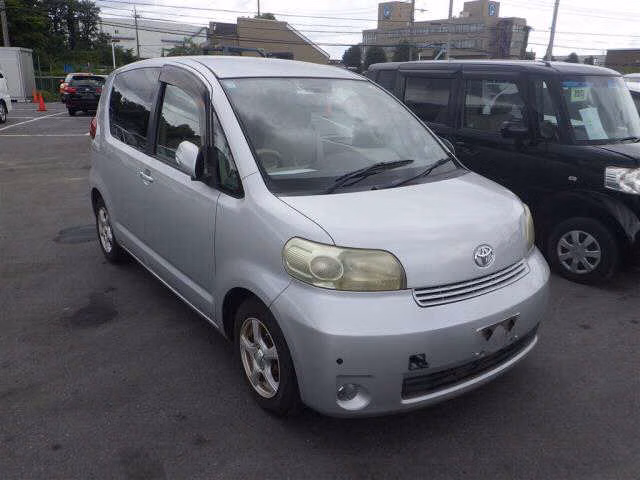 TOYOTA PORTE