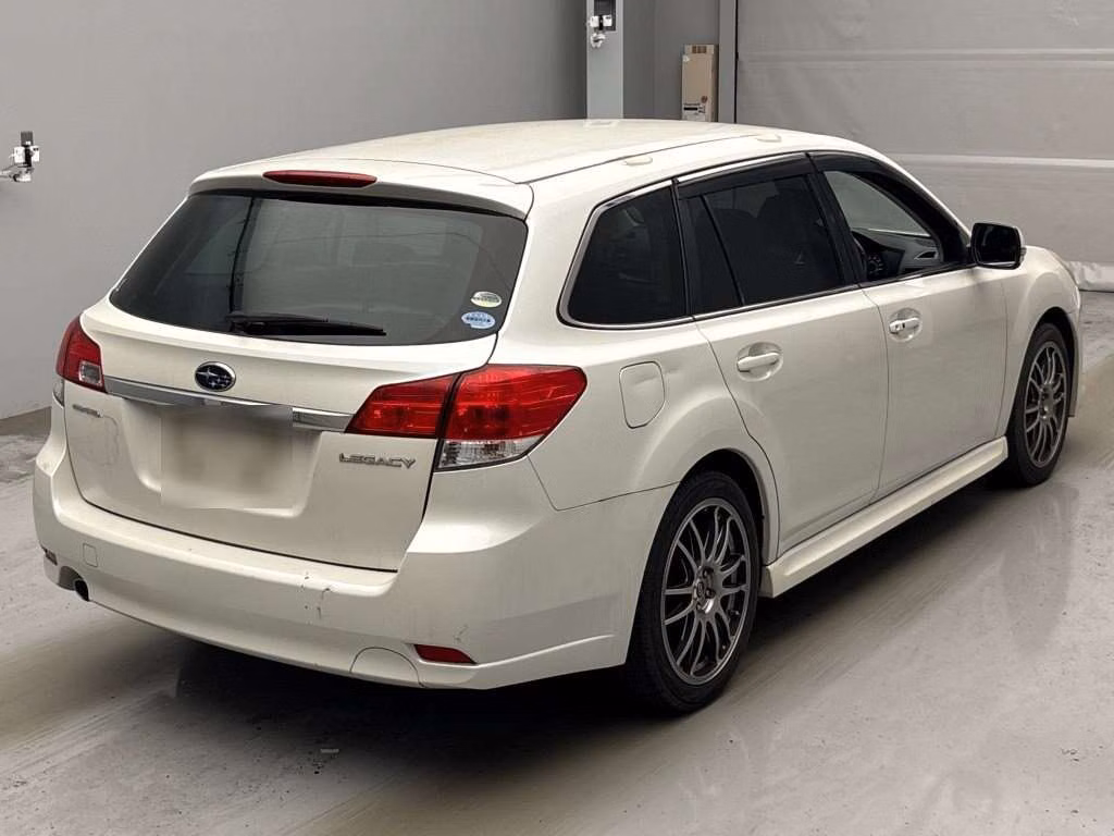 SUBARU LEGACY