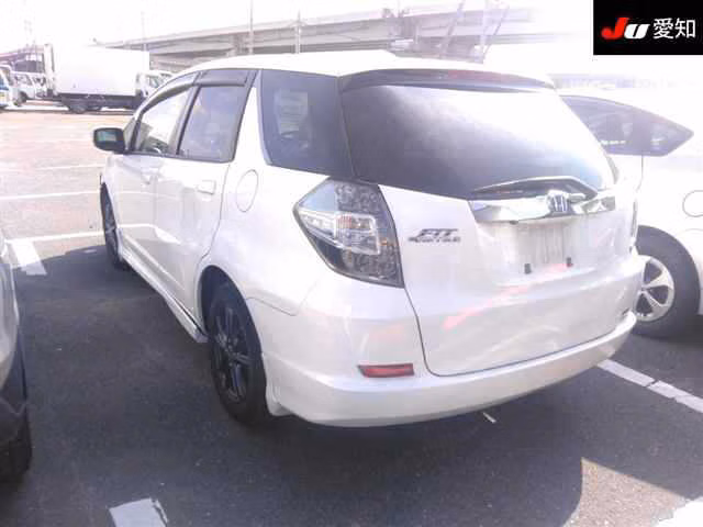HONDA FIT SHUTTLE