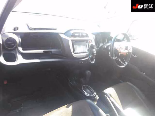 HONDA FIT SHUTTLE