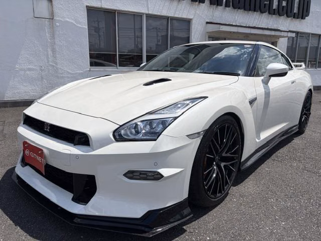 Nissan GT-R