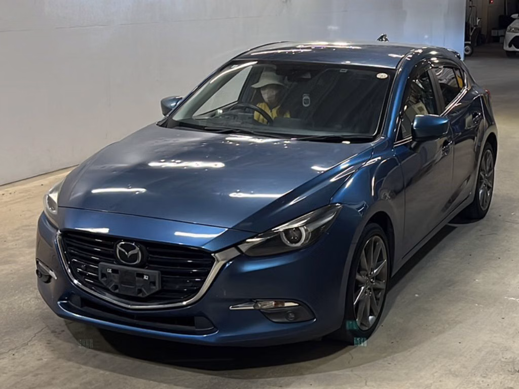 MAZDA AXELA
