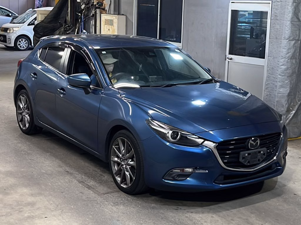 MAZDA AXELA