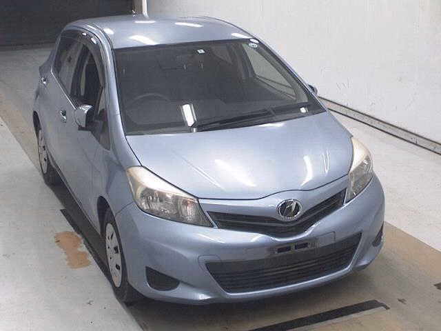 TOYOTA VITZ