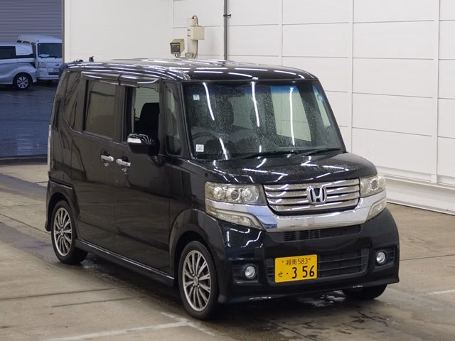 HONDA N-BOX