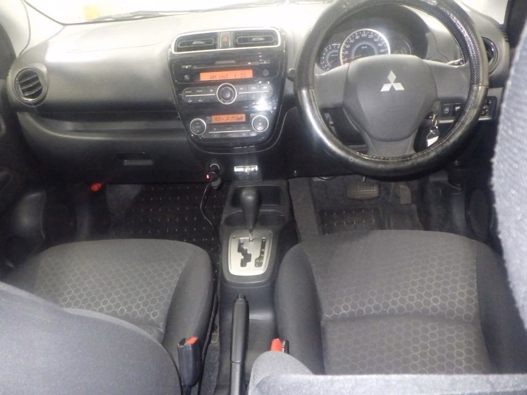 MITSUBISHI MIRAGE