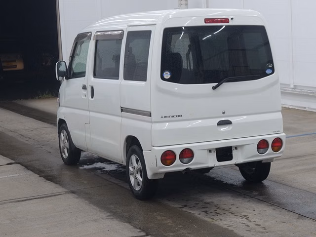 MITSUBISHI MINICAB