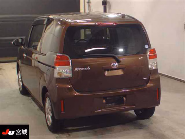TOYOTA SPADE