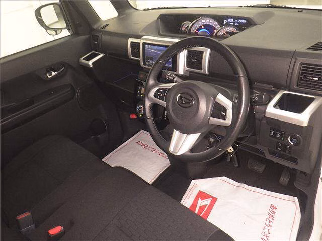 DAIHATSU WAKE