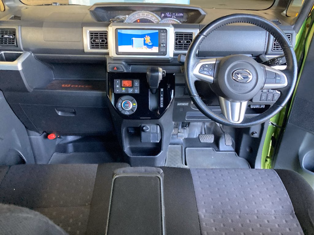 DAIHATSU WAKE