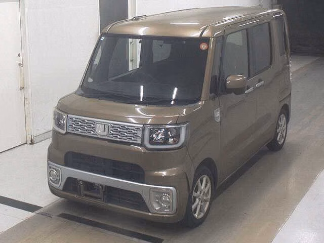 DAIHATSU WAKE