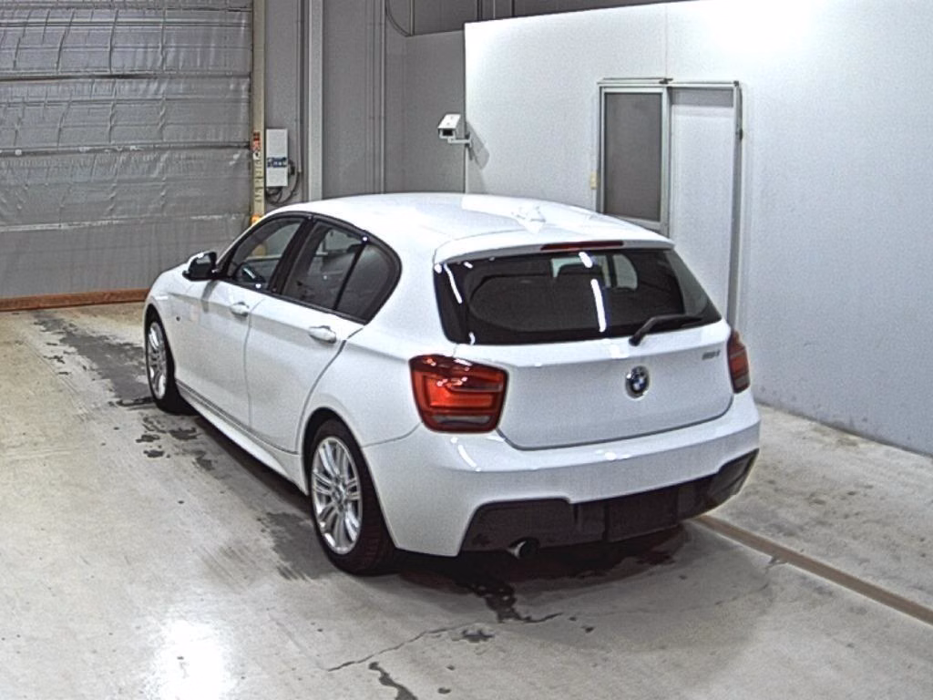 BMW 1-SERIES