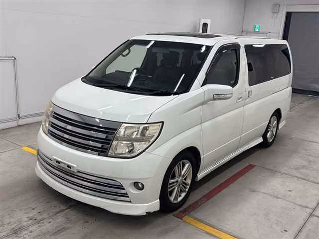 NISSAN ELGRAND