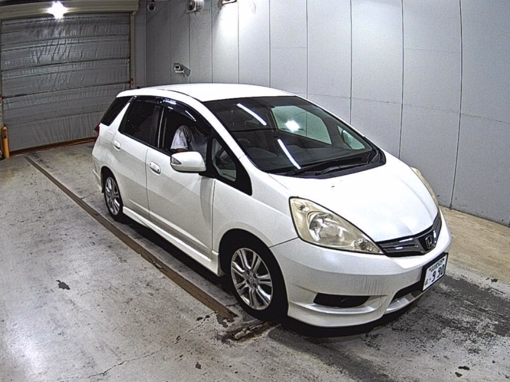 HONDA FIT SHUTTLE