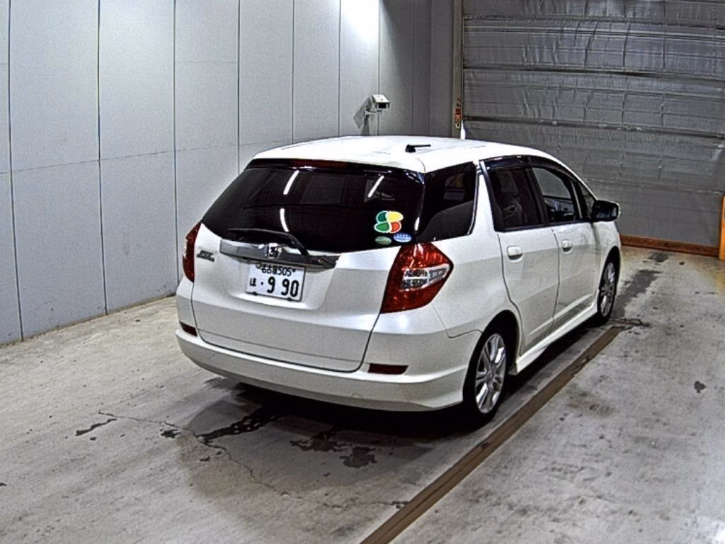 HONDA FIT SHUTTLE