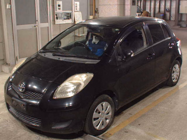 TOYOTA VITZ