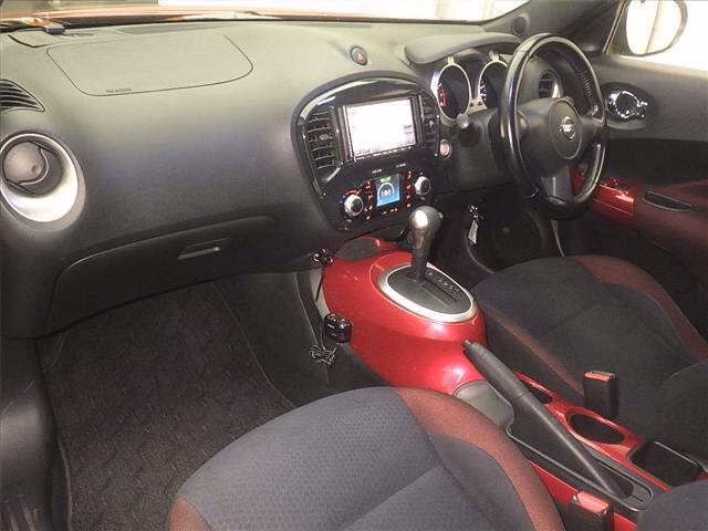 NISSAN JUKE