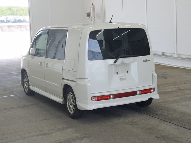 HONDA MOBILIO SPIKE
