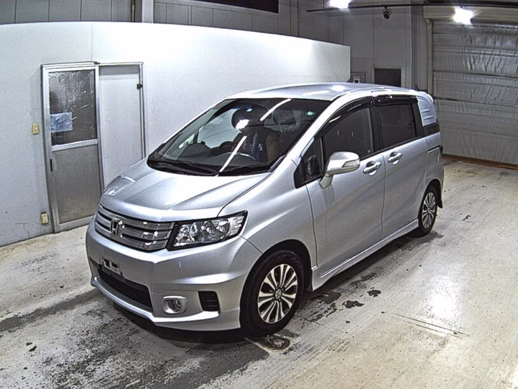 Honda Freed Spike