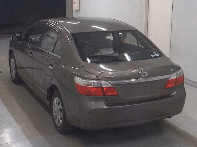 TOYOTA PREMIO