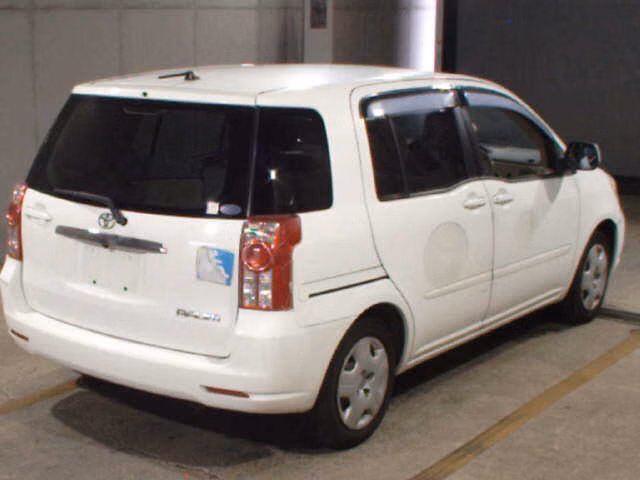 TOYOTA RAUM