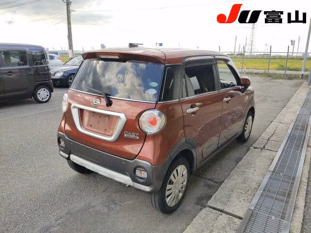 DAIHATSU CAST