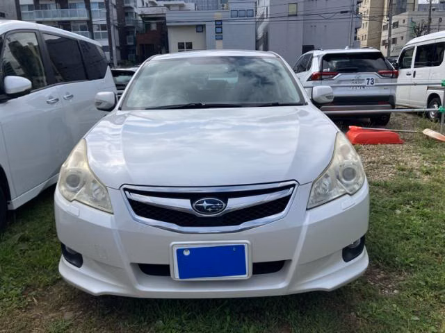 Subaru Legacy B4