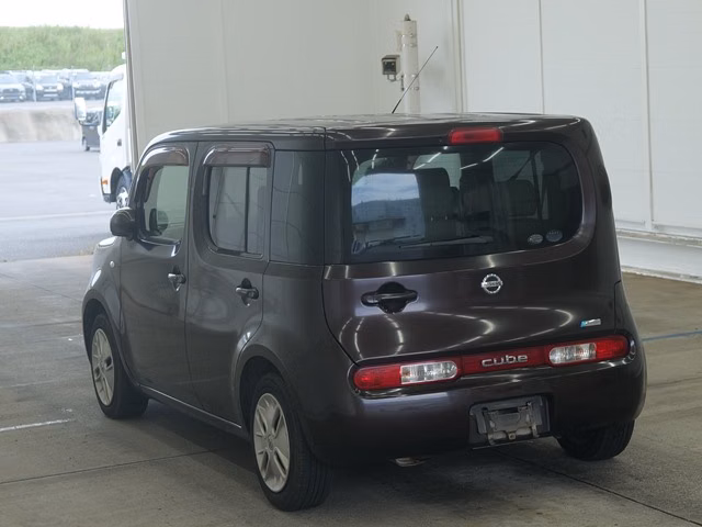NISSAN CUBE
