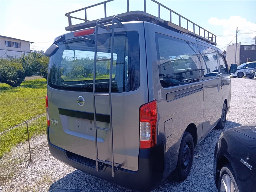 NISSAN NV350 CARAVAN