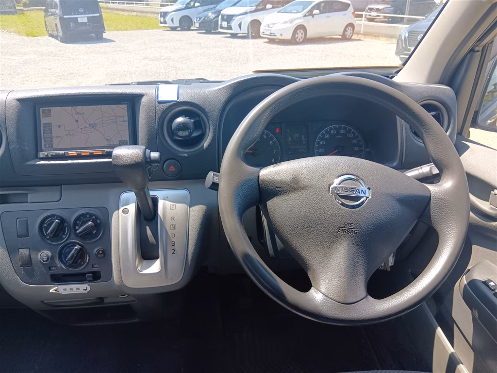 NISSAN NV350 CARAVAN
