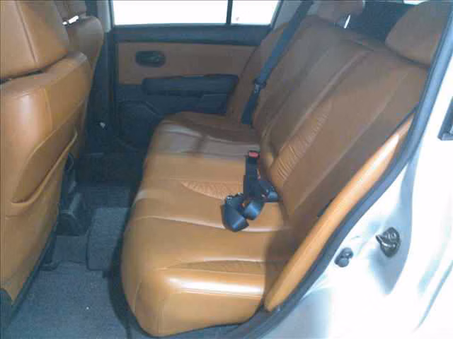 NISSAN TIIDA