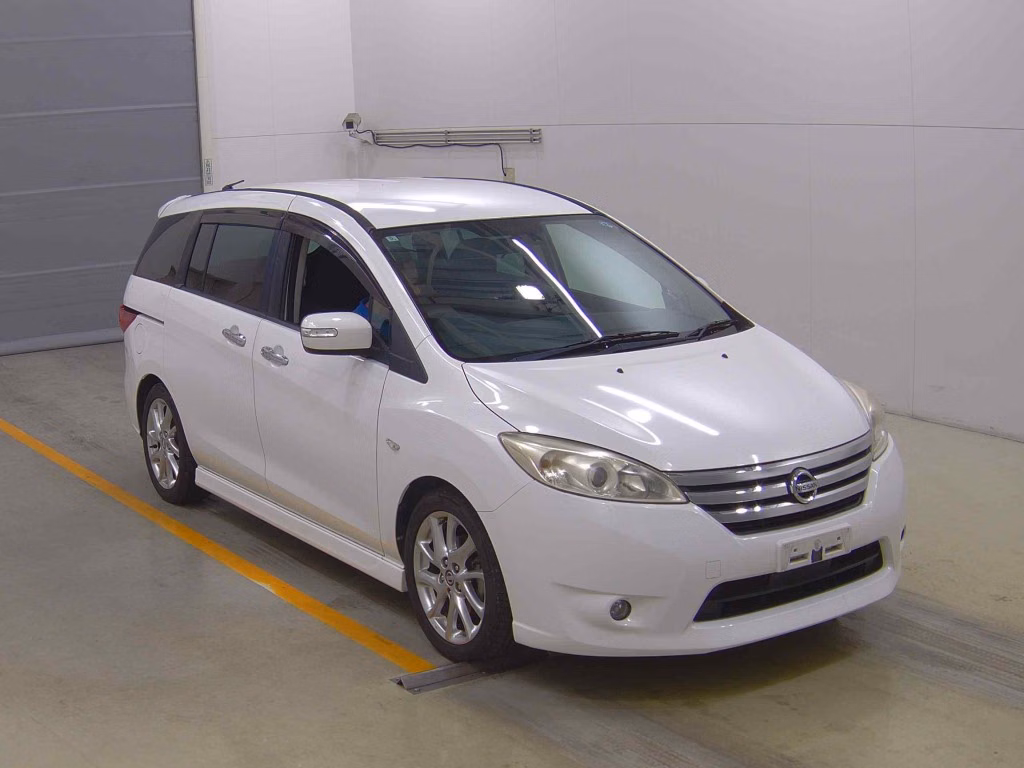 NISSAN LAFESTA