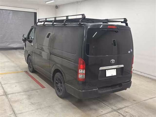 TOYOTA REGIUS ACE