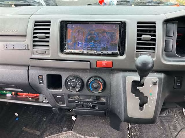 TOYOTA REGIUS ACE