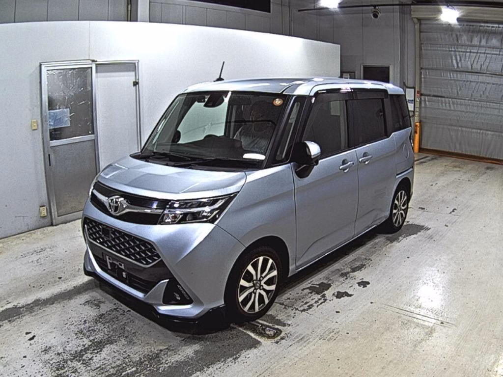 TOYOTA TANK