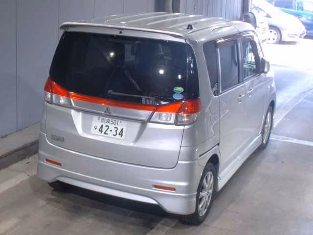 MITSUBISHI DELICA D:2