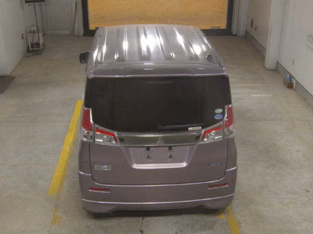 MITSUBISHI DELICA D:2