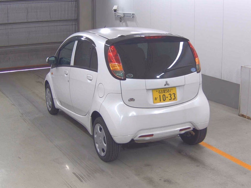 MITSUBISHI I