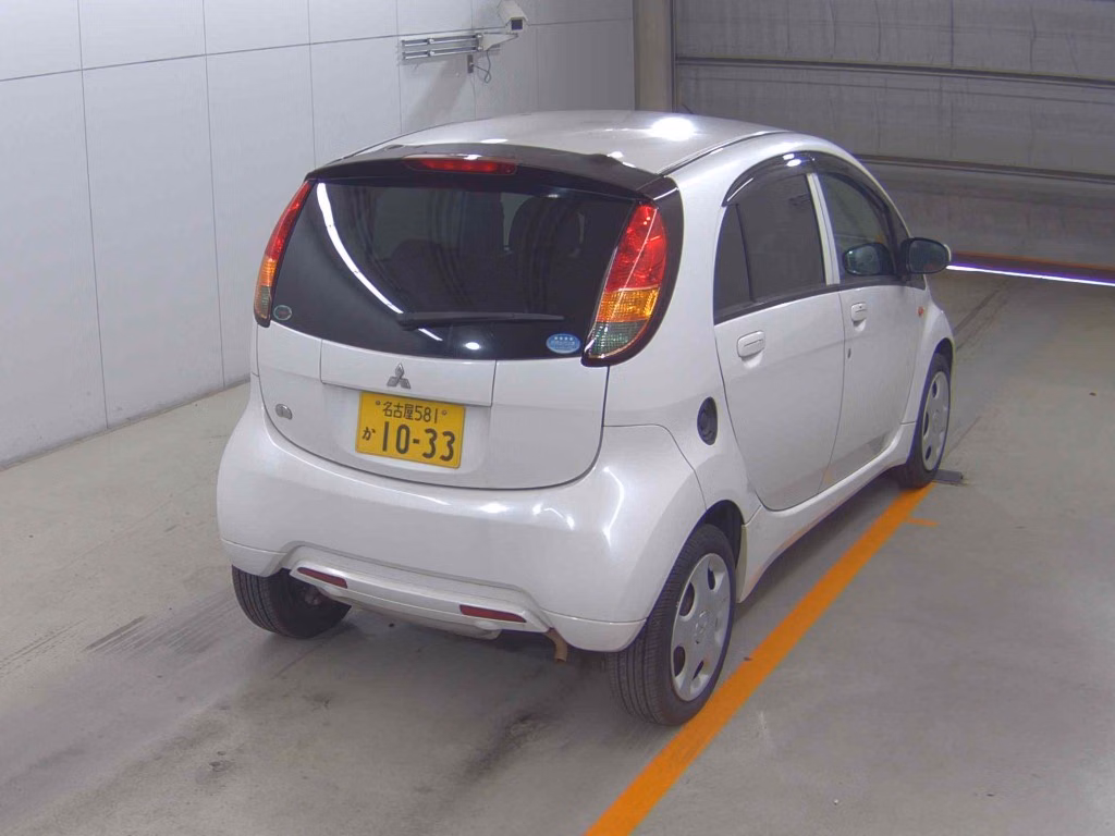 MITSUBISHI I