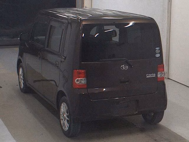 DAIHATSU MOVE CONTE