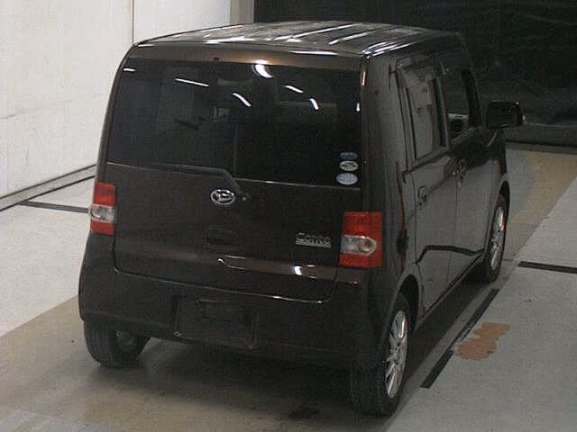 DAIHATSU MOVE CONTE